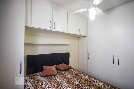 Quarto 1 de apartamento para alugar com 2 quartos, 42m² em Pirajussara, São Paulo