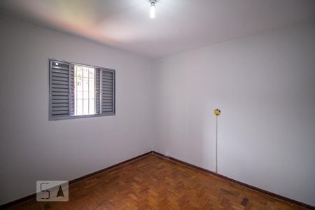 Quarto 1 de casa para alugar com 2 quartos, 100m² em Vila Ema, São Paulo