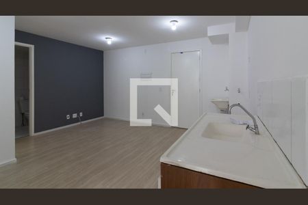 Apartamento à venda com 39m², 2 quartos e sem vaga Apartamento à venda com 39m², 2 quartos e sem vagaCozinha e Área de Serviço