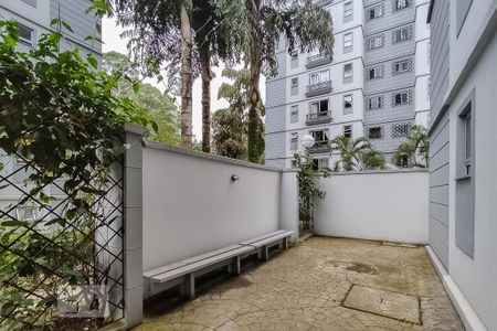 Apartamento para alugar com 65m², 2 quartos e 1 vaga Apartamento para alugar com 65m², 2 quartos e 1 vagaÁrea Externa do Salão de Festas