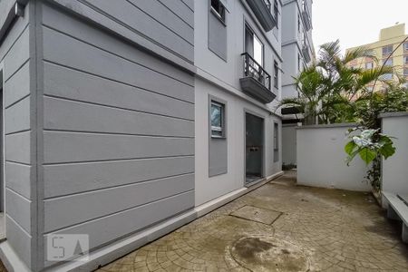 Apartamento para alugar com 65m², 2 quartos e 1 vaga Apartamento para alugar com 65m², 2 quartos e 1 vagaÁrea Externa do Salão de Festas