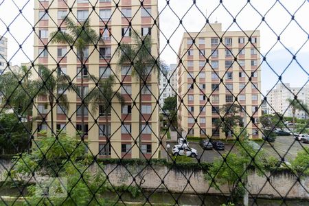 Apartamento para alugar com 65m², 2 quartos e 1 vaga Apartamento para alugar com 65m², 2 quartos e 1 vagaVista do Quarto 2
