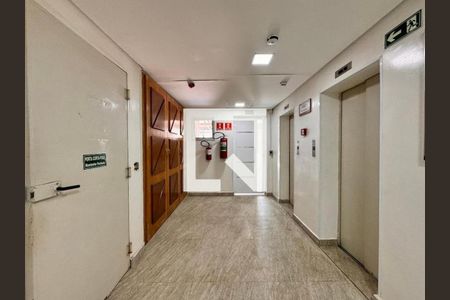 Área comum - Hall de apartamento à venda com 3 quartos, 56m² em Vila Guarará, Santo André
