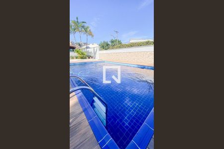 Apartamento à venda com 56m², 3 quartos e 1 vaga Apartamento à venda com 56m², 3 quartos e 1 vagaÁrea comum - Piscina