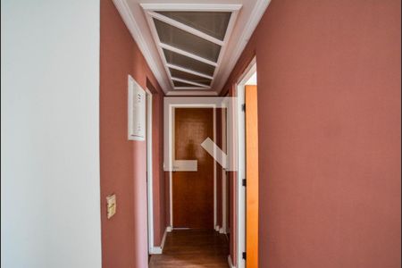 Corredor de apartamento à venda com 3 quartos, 56m² em Vila Guarará, Santo André