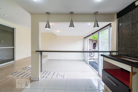 Casa de condomínio para alugar com 95m², 2 quartos e sem vaga Casa de condomínio para alugar com 95m², 2 quartos e sem vagaCozinha