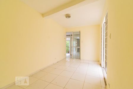 Casa de condomínio para alugar com 95m², 2 quartos e sem vaga Casa de condomínio para alugar com 95m², 2 quartos e sem vagaQuarto 2