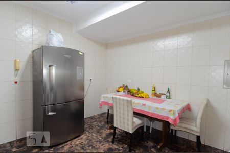 Casa à venda com 193m², 3 quartos e 3 vagasCozinha