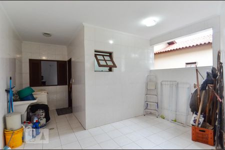 Casa à venda com 193m², 3 quartos e 3 vagasÁrea de Serviço