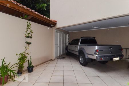 Casa à venda com 193m², 3 quartos e 3 vagasGaragem