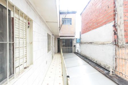 corredor de apartamento para alugar com 2 quartos, 70m² em Jardim Santa Adélia, São Paulo
