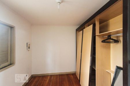 Quarto de apartamento para alugar com 2 quartos, 70m² em Jardim Santa Adélia, São Paulo
