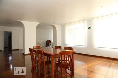 Apartamento para alugar com 270m², 4 quartos e 2 vagasÁrea comum - Salão de festas