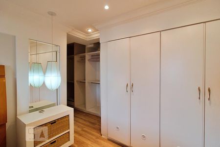 Apartamento para alugar com 270m², 4 quartos e 2 vagasCloset da Suíte 1