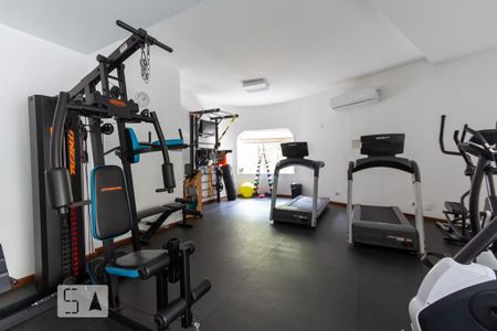 Apartamento para alugar com 270m², 4 quartos e 2 vagasÁrea comum - Academia