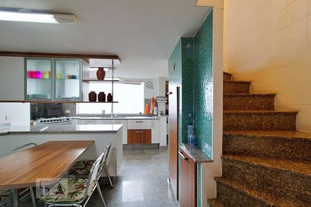 Apartamento para alugar com 270m², 4 quartos e 2 vagasCozinha