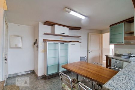 Apartamento para alugar com 270m², 4 quartos e 2 vagasCozinha