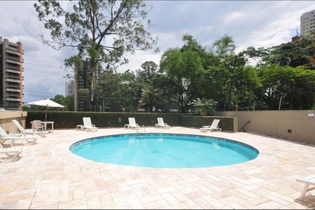 Apartamento para alugar com 270m², 4 quartos e 2 vagasÁrea comum - Piscina