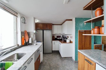 Apartamento para alugar com 270m², 4 quartos e 2 vagasCozinha