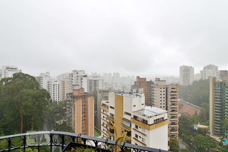 Apartamento para alugar com 270m², 4 quartos e 2 vagasVista da Suíte 2