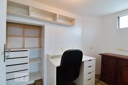 Apartamento para alugar com 270m², 4 quartos e 2 vagasQuarto de Serviço