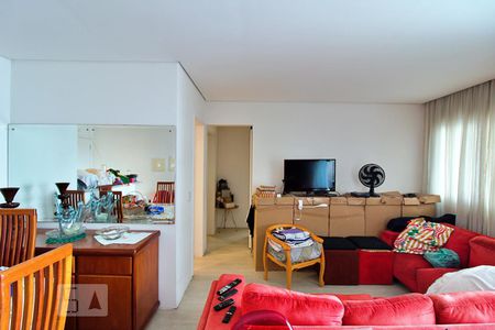 Sala de apartamento para alugar com 2 quartos, 77m² em Vila Andrade, São Paulo