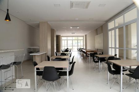 Apartamento à venda com 77m², 2 quartos e 2 vagasÁrea comum - Salão de festas