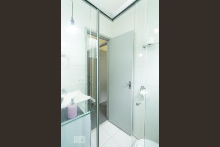 Apartamento à venda com 47m², 2 quartos e 1 vaga Apartamento à venda com 47m², 2 quartos e 1 vagaBanheiro