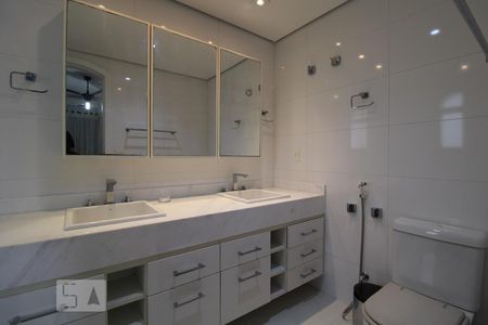 Apartamento à venda com 135m², 3 quartos e 2 vagasBanheiro