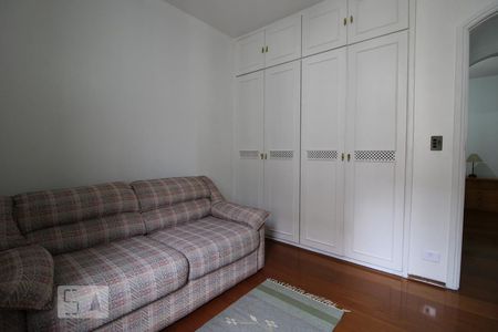 Apartamento à venda com 135m², 3 quartos e 2 vagasQuarto 3