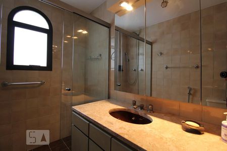 Apartamento à venda com 135m², 3 quartos e 2 vagasBanheiro