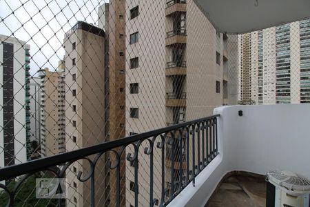 Apartamento à venda com 135m², 3 quartos e 2 vagasvaranda