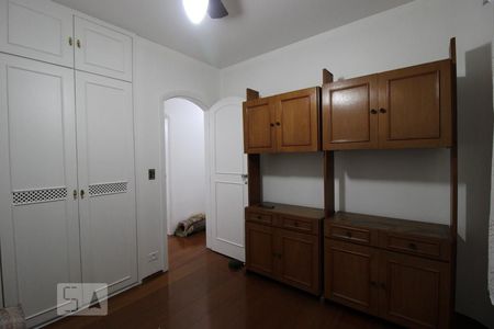 Apartamento à venda com 135m², 3 quartos e 2 vagasQuarto 3