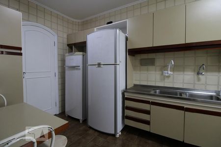 Apartamento à venda com 135m², 3 quartos e 2 vagasCozinha