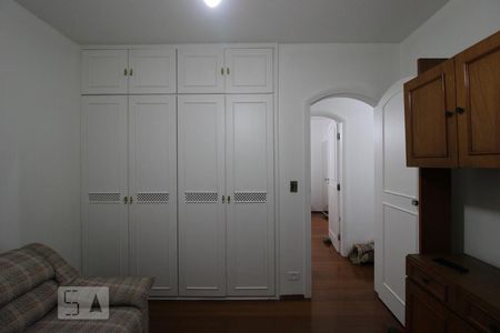 Apartamento à venda com 135m², 3 quartos e 2 vagasQuarto 3