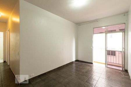 Sala de Apartamento com 2 quartos, 50m² Campo Grande