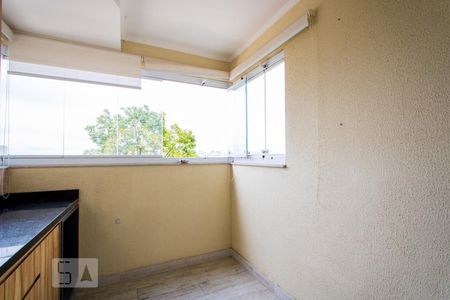 Varanda da sala de apartamento à venda com 2 quartos, 55m² em Vila Humaitá, Santo André