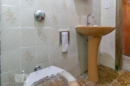 Casa à venda com 160m², 4 quartos e 1 vaga Casa à venda com 160m², 4 quartos e 1 vagaBanheiro da Suite