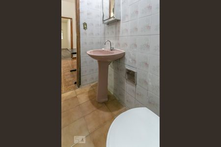 Casa à venda com 160m², 4 quartos e 1 vaga Casa à venda com 160m², 4 quartos e 1 vagaBanheiro Social