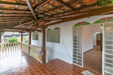 Casa à venda com 160m², 4 quartos e 1 vaga Casa à venda com 160m², 4 quartos e 1 vagaVaranda da Sala
