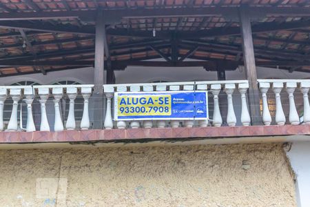 Casa à venda com 160m², 4 quartos e 1 vaga Casa à venda com 160m², 4 quartos e 1 vagaFachada e Plaquinha