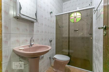 Casa à venda com 160m², 4 quartos e 1 vaga Casa à venda com 160m², 4 quartos e 1 vagaBanheiro Social