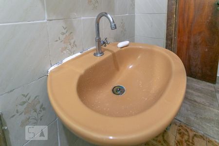 Casa à venda com 160m², 4 quartos e 1 vaga Casa à venda com 160m², 4 quartos e 1 vagaBanheiro da Suite