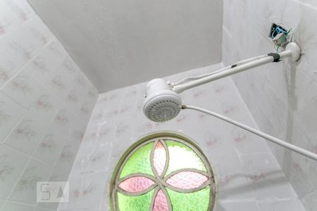 Casa à venda com 160m², 4 quartos e 1 vaga Casa à venda com 160m², 4 quartos e 1 vagaBanheiro Social