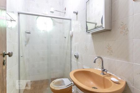 Casa à venda com 160m², 4 quartos e 1 vaga Casa à venda com 160m², 4 quartos e 1 vagaBanheiro da Suite