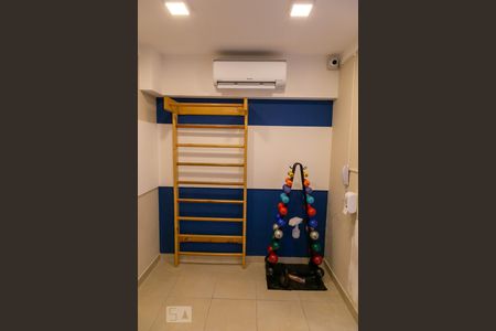 Apartamento à venda com 41m², 2 quartos e sem vaga Apartamento à venda com 41m², 2 quartos e sem vagaAcademia