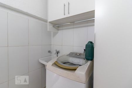 Área Comum - Lavanderia de casa para alugar com 1 quarto, 25m² em Chora Menino, São Paulo