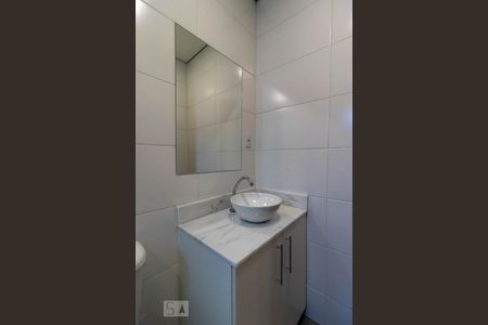 Casa para alugar com 25m², 1 quarto e sem vagaBanheiro - Pia