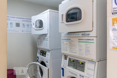 Studio para alugar com 27m², 1 quarto e sem vaga Studio para alugar com 27m², 1 quarto e sem vagaÁrea comum - Lavanderia