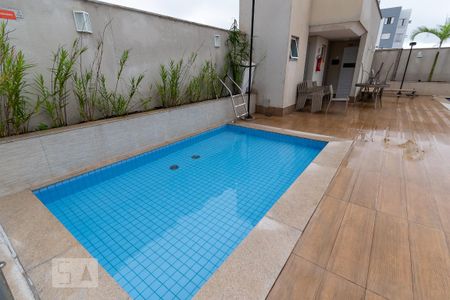 Apartamento à venda com 73m², 3 quartos e 1 vaga Apartamento à venda com 73m², 3 quartos e 1 vagaÁrea comum - Piscina